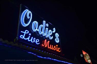 Oodie`s Live Music,_White Sand Beach Village,_DSC_0154_H600PxH488